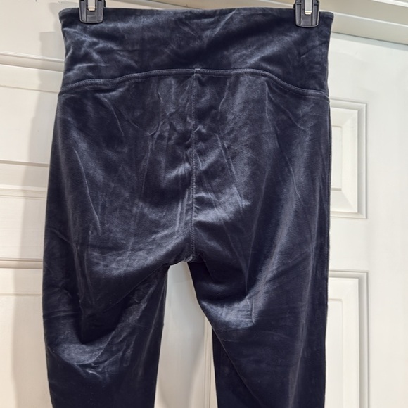 Spanx Classic Navy Velvet Leggings - Picture 12 of 14